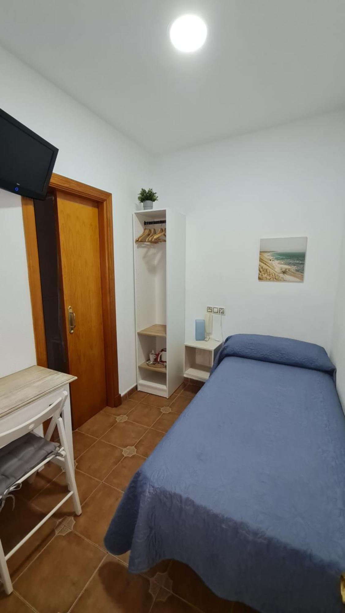Hostal Canalejas Cádiz Exterior photo