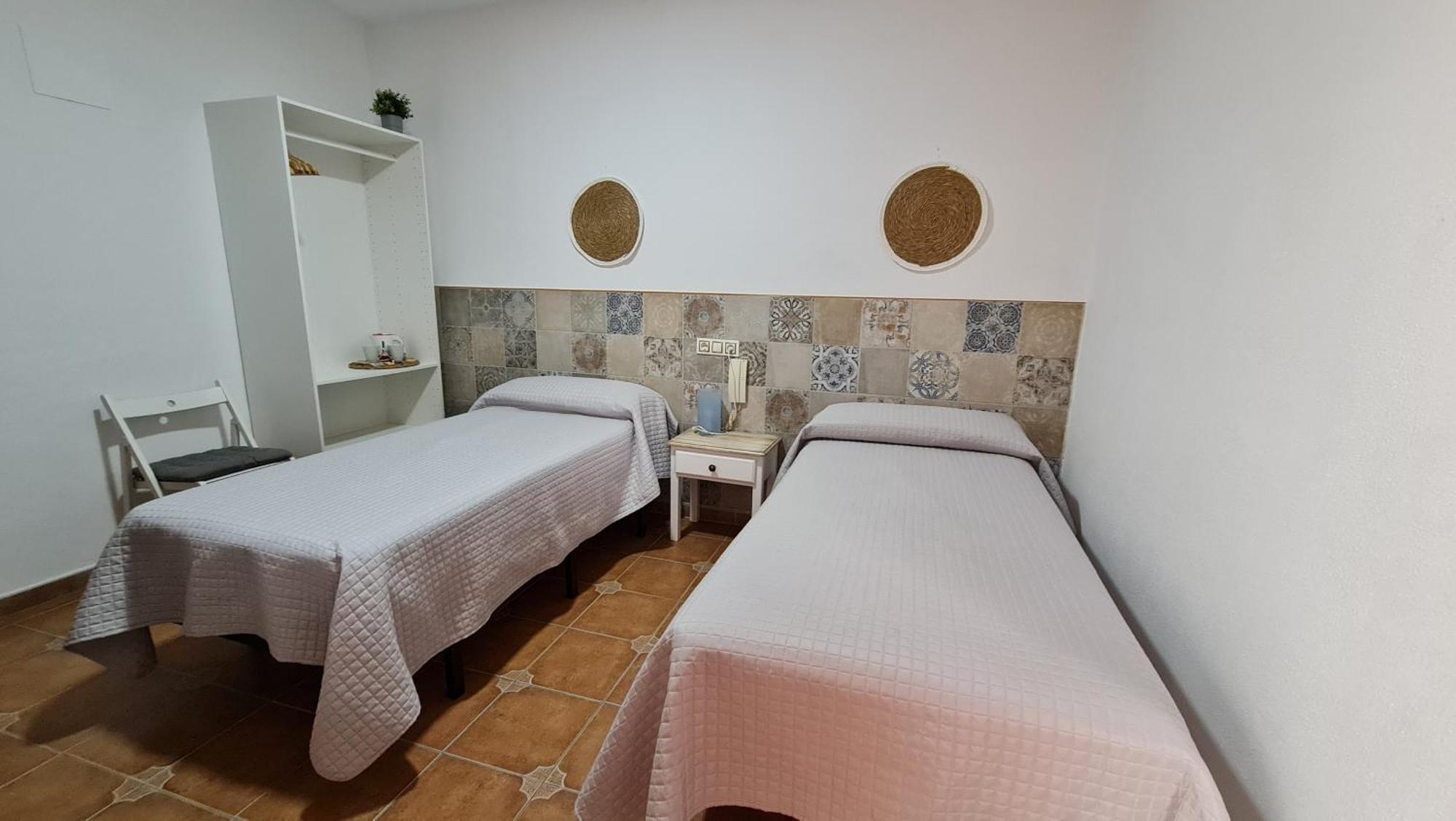 Hostal Canalejas Cádiz Exterior photo