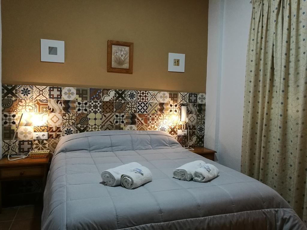 Hostal Canalejas Cádiz Exterior photo